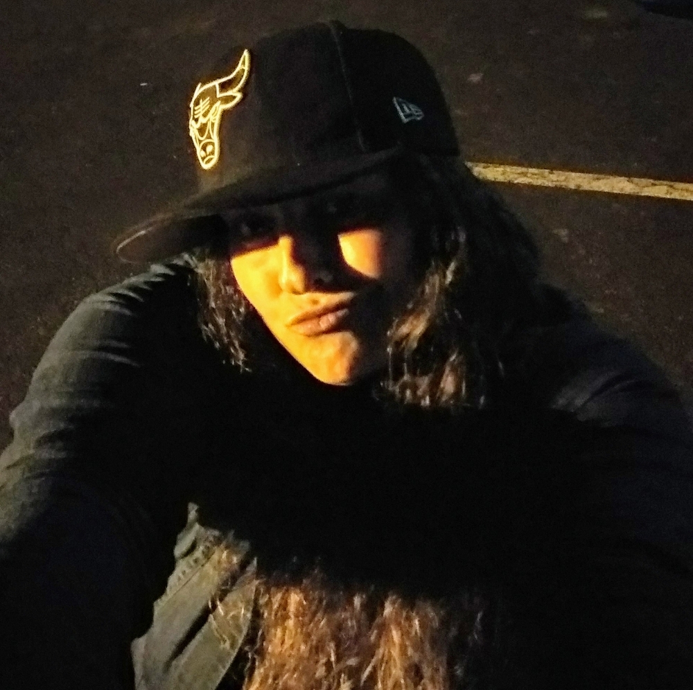 Meet your Posher, Crystal